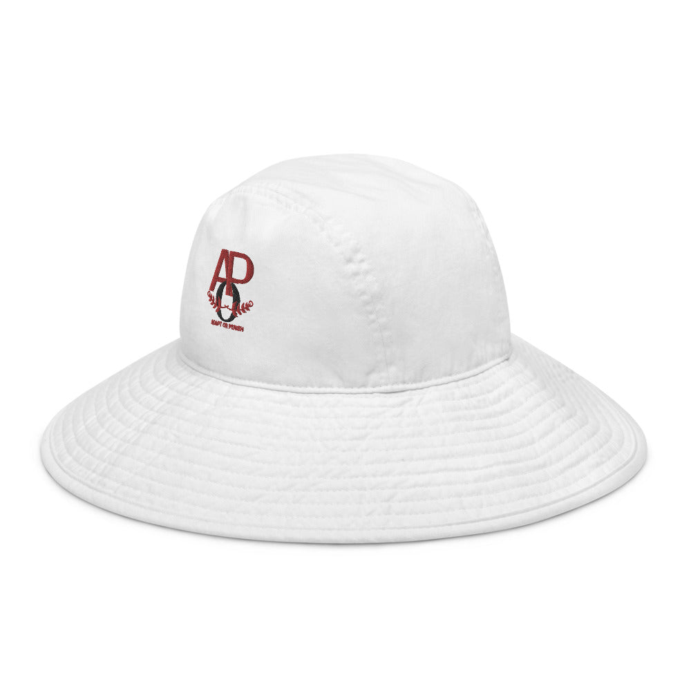 Wide brim bucket hat